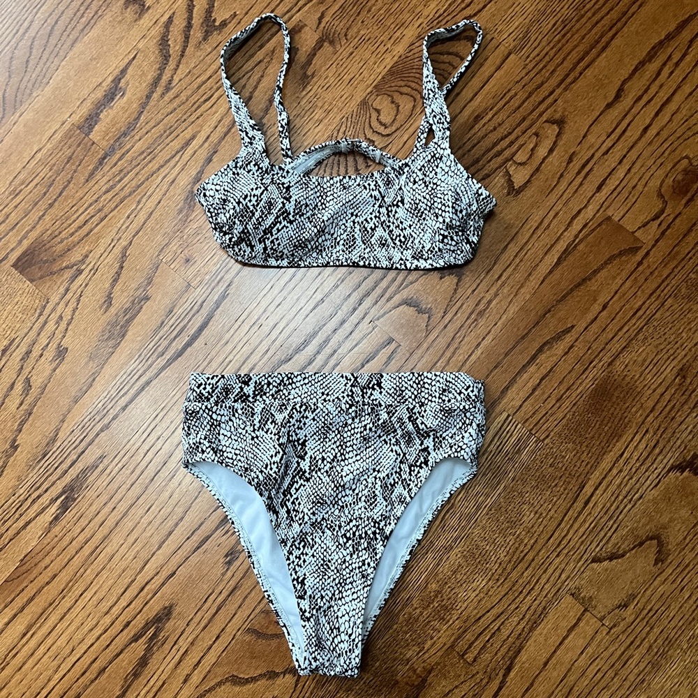 Bikini - Super High-Waisted Black & White Snake Print